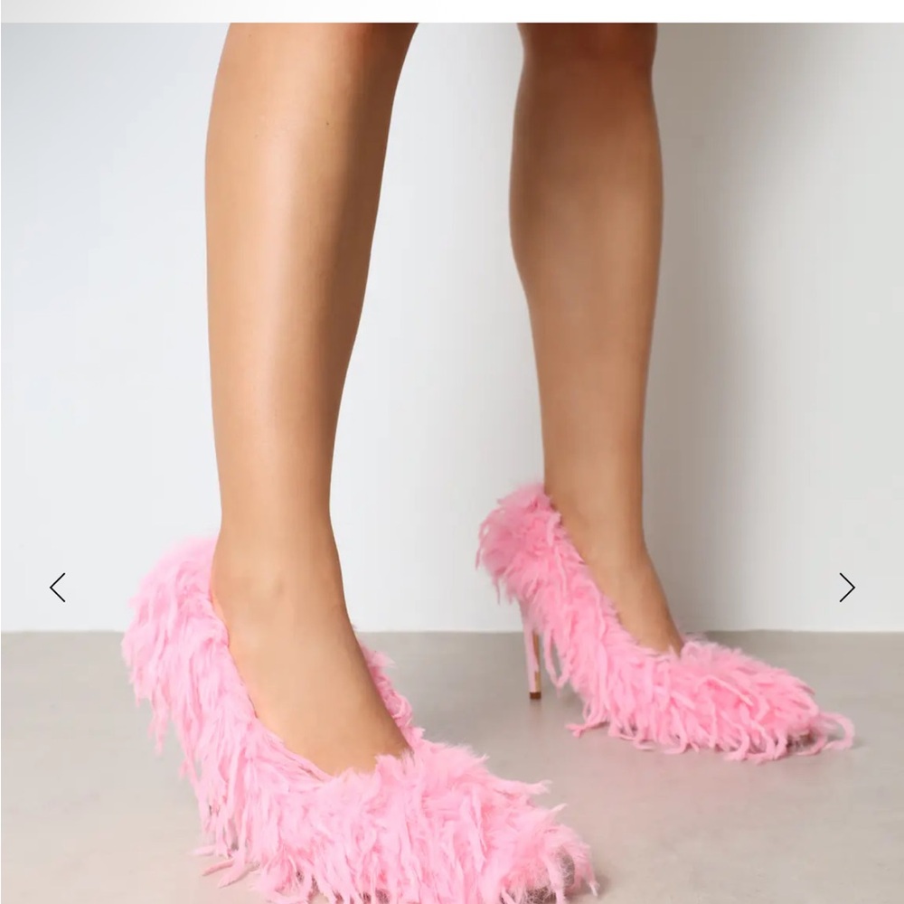 Simmi Barbie pink feather fur pointed toe pump heel 6